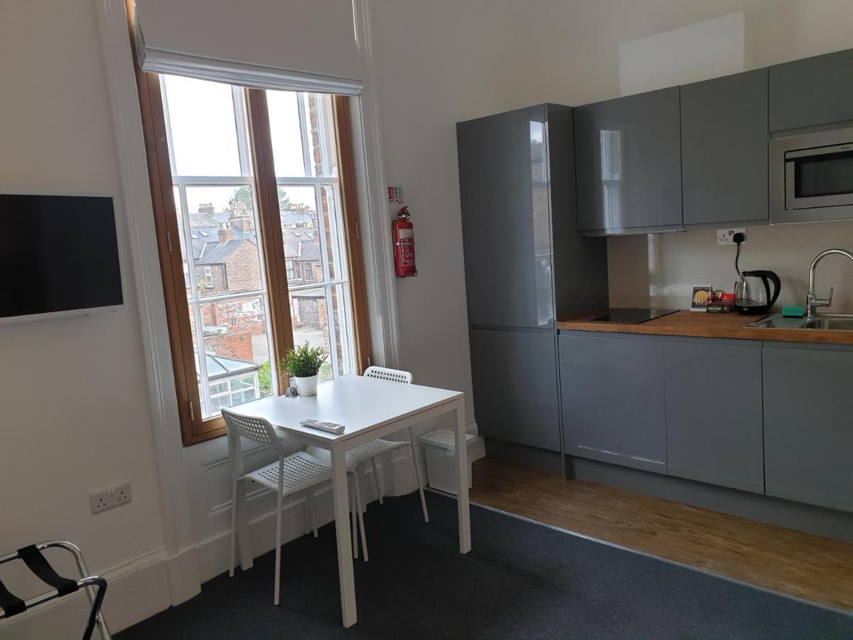 Mcmillan House Studio Apartments York Exterior foto